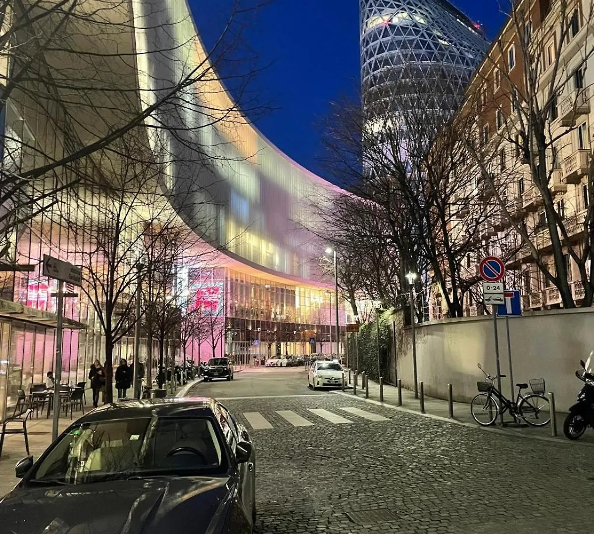 Regina By The Blue Twins Apartments Milano